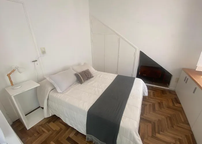 Perla Dorms